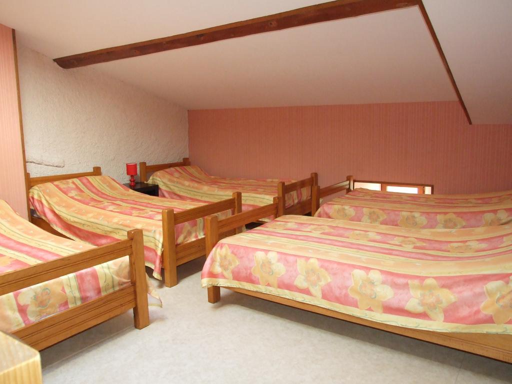 Les Deux Freres Hotel Échandelys Buitenkant foto
